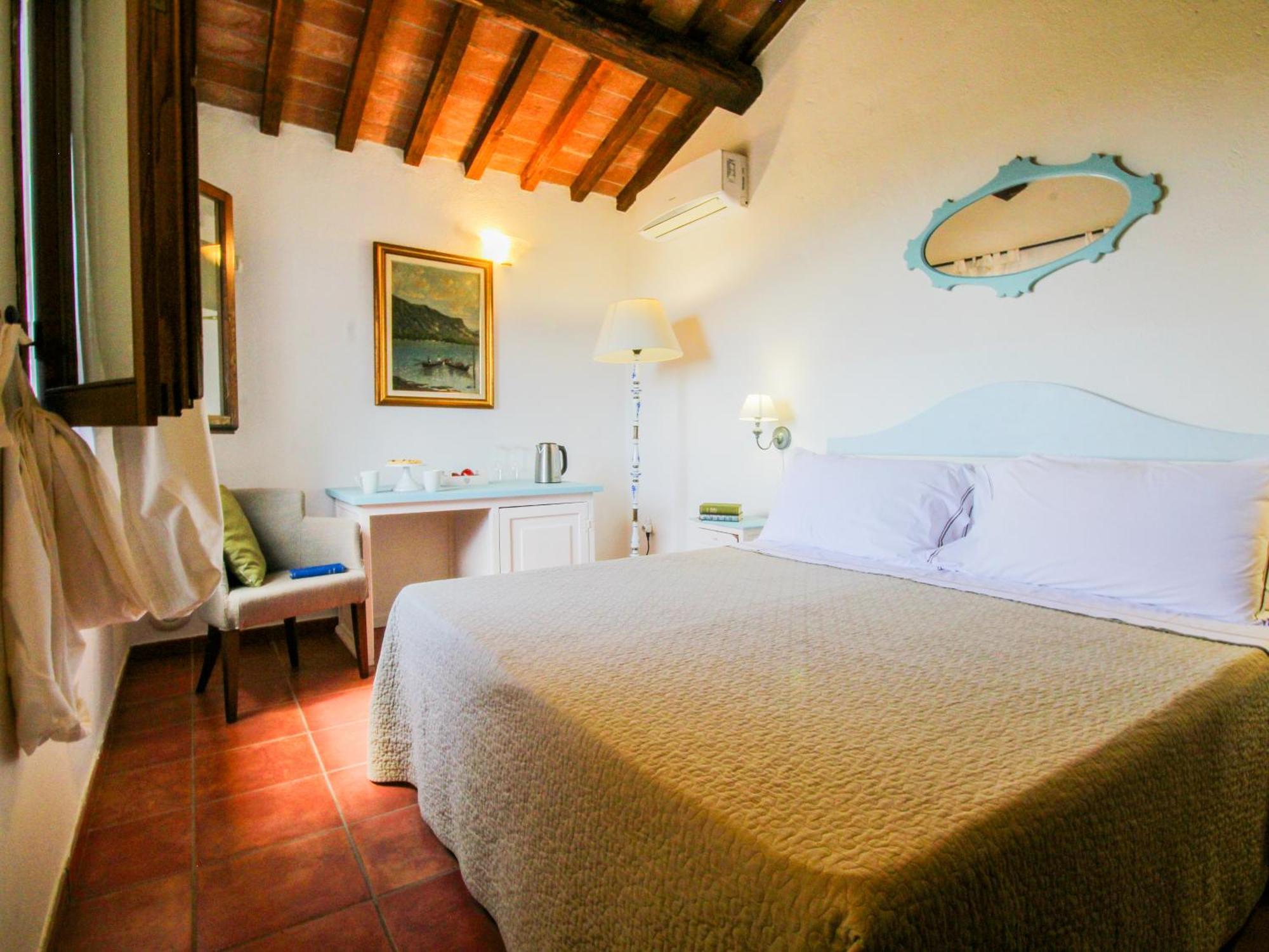 Agriturismo Boschi Di Montecalvi スヴェレート エクステリア 写真